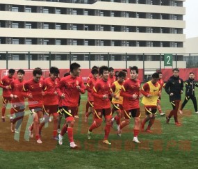乐鱼app-【专题】U23国足在遗忘中起飞 以练代赛突出“快”字