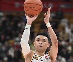 原帅：每天会在正常训练之外再加练200个三分球 十几年从没间断